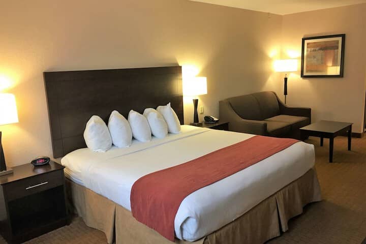Room 7 of 14